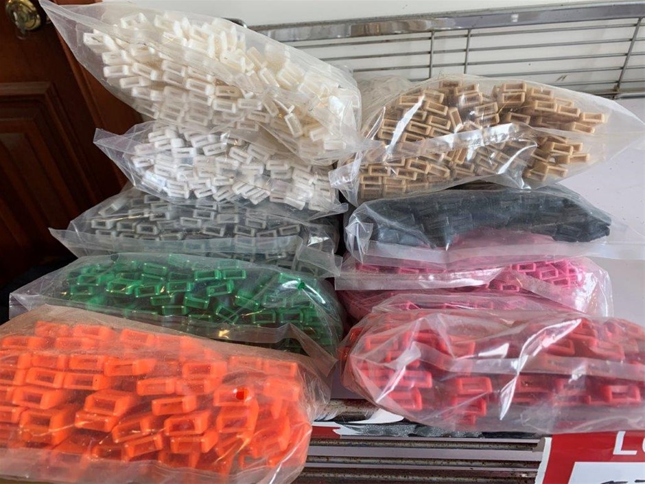 New in Packaging Nylon Cable Ties, 10mm x 400mm - Quantity 10