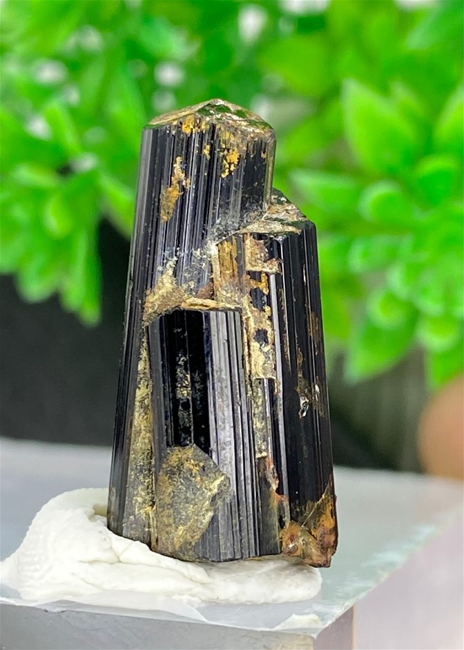 28.85 CT Spectacular Natural Black Tourmaline Specimen