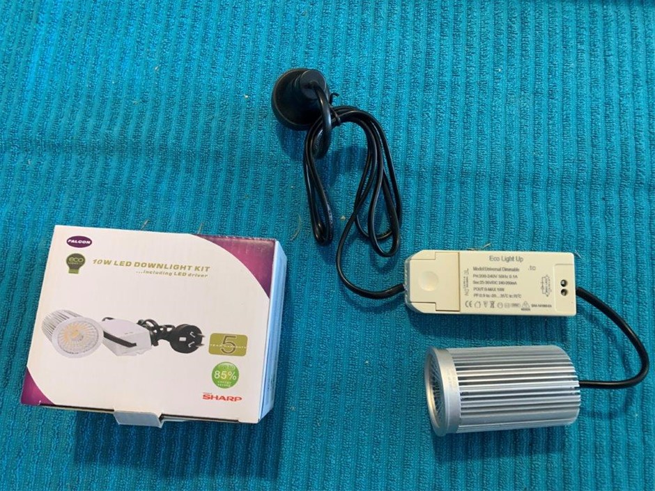 New in Box Falcon 10W LED Downlight Kit - Quantity 22