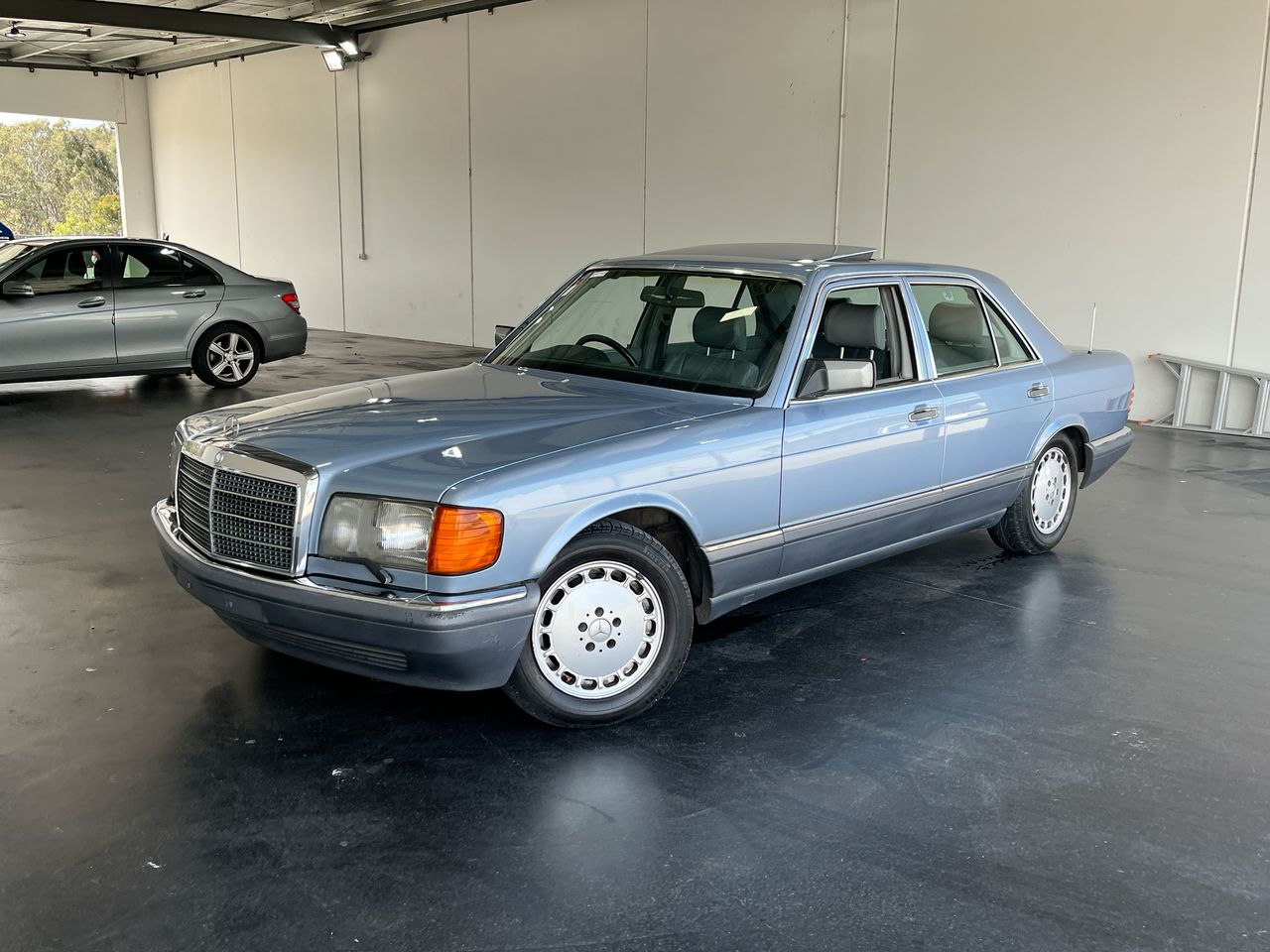 1990 Mercedes-Benz 420SE W126 Automatic Sedan