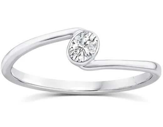 9K WHITE GOLD 0.15ct F VS LAB DIAMOND OVAL OFFSET RING