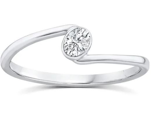 9K WHITE GOLD 0.15ct F VS LAB DIAMOND OVAL OFFSET RING