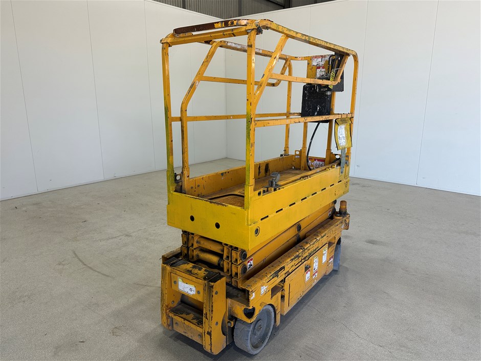 <p>2012 Haulotte Optimum 8.1 Scissor Lift</p>