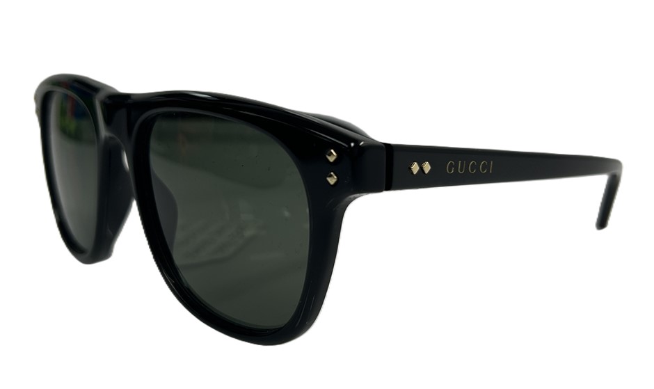 GUCCI Black Frame Sunglasses