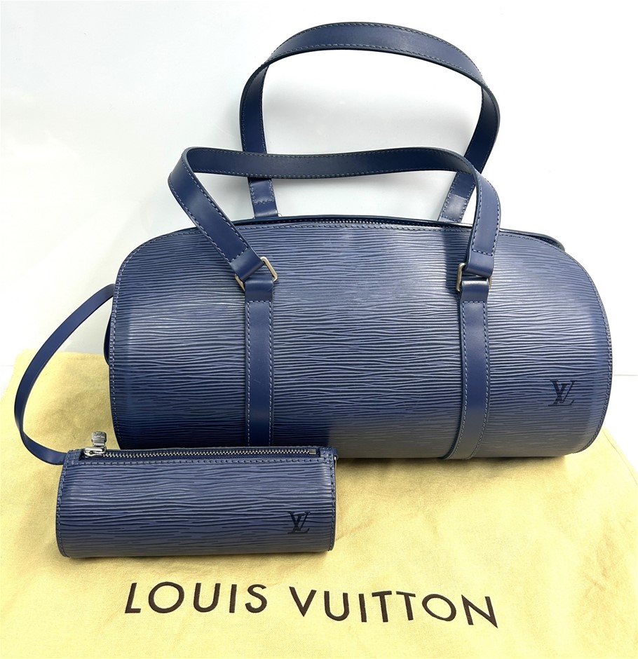 LOUIS VUITTON Blue Myrtile Epi Leather Soufflot Handbag with Cylinder Pouch