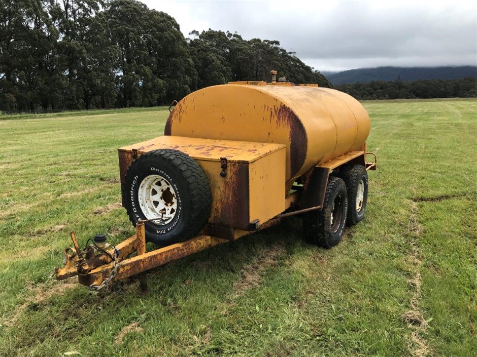 Caterpillar   Tandem Fuel Tanker Trailer