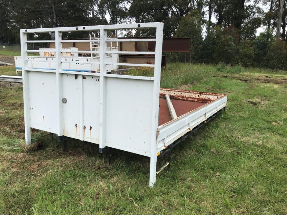 Steel Fabricated Truck Tray Body with Head Board & Gates