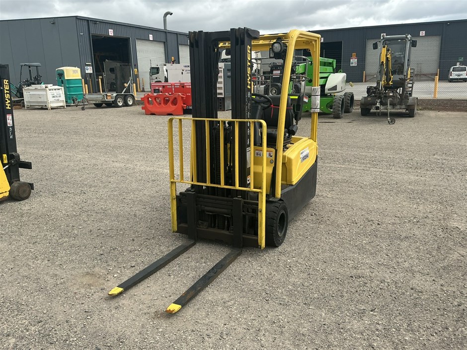 Hyster  J1.8XNT 3 Wheel Counterbalance Forklift