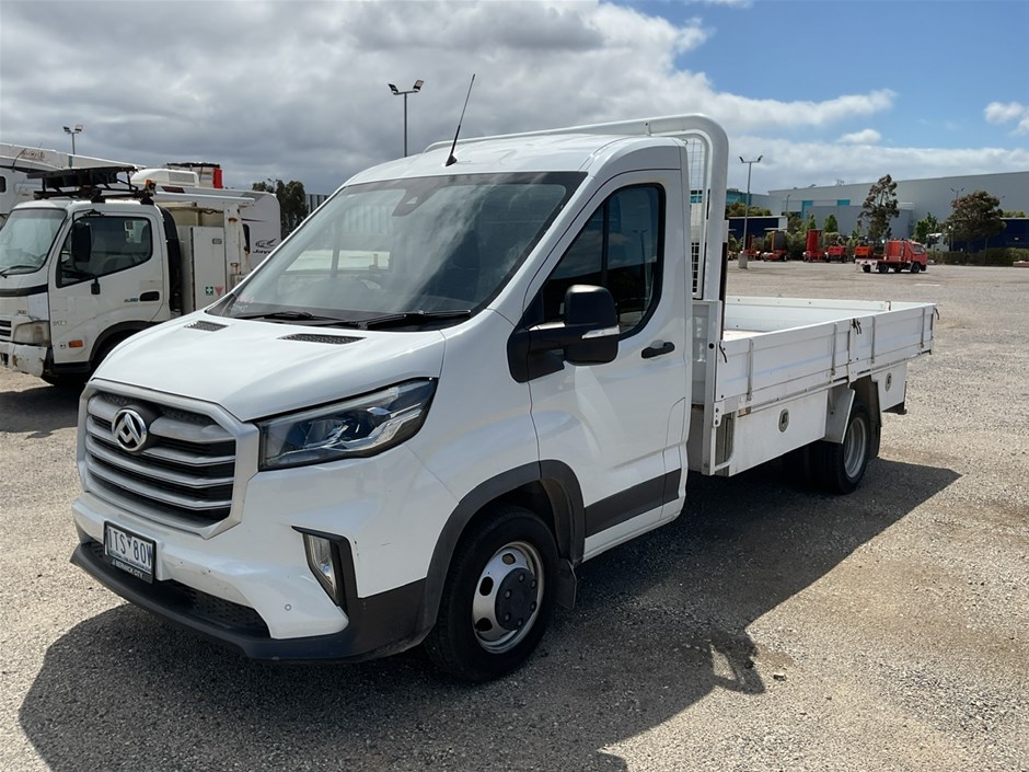 2021 LDV SV63D 4 x 2 Tray Body Truck