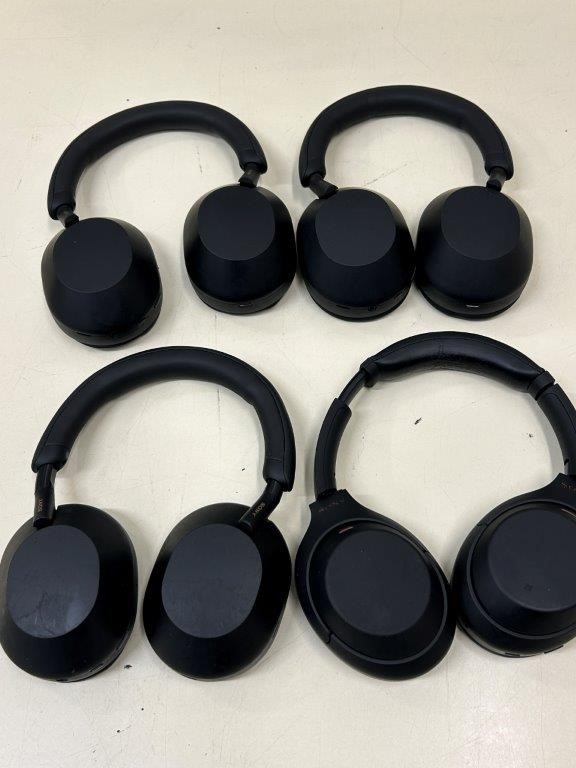 4 x SONY Wireless Headphones