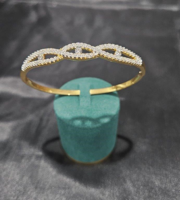 18K/ITALY Solid Yellow Gold Filled bangle -(stamped 18K/Italy)