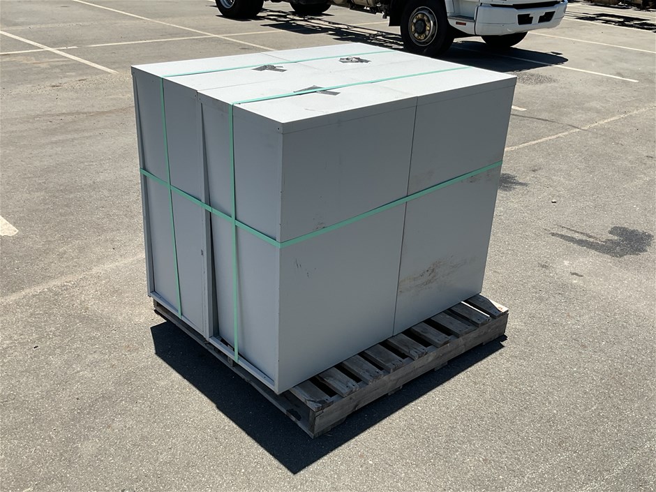 <p>Qty Of Cabinets</p>