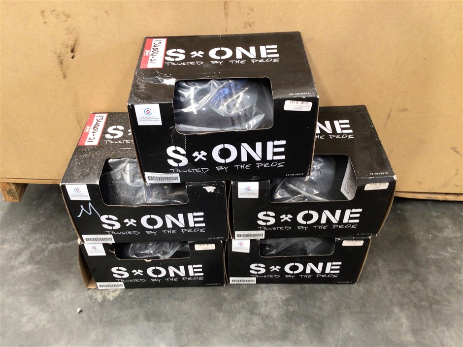 Medium Black Gloss S1 Lifer Helmet x 5