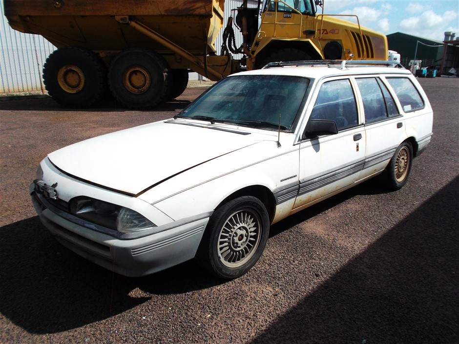1986 Holden Commodore VL Turbo RWD Manual Wagon