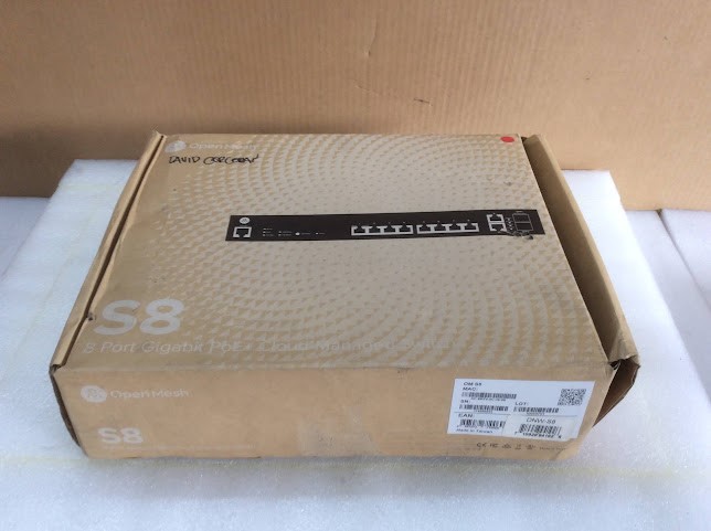 Open Mesh OM S8 8 Port Gigabit PoE+Cloud-Managed L2 Switch New w/box