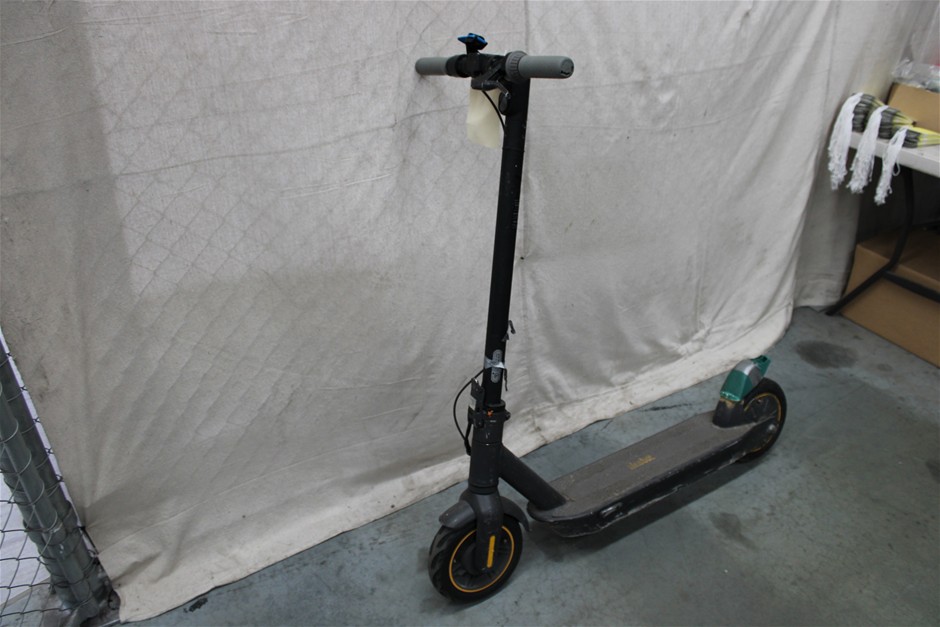 Ninebot Black/Grey E-Scooter