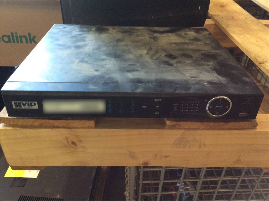 VIP Vision D44_NVR8PRO7 Network Video Recorder.