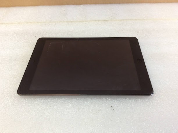 APPLE iPad Air 1 (A1474) Tablet 16GB