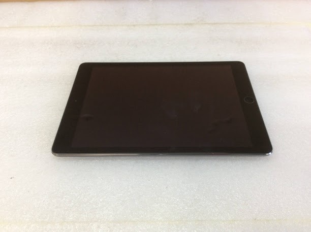 APPLE IPAD AIR 1GEN A1474 Tablet 16GB