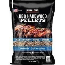 SIGNATURE BBQ Hardwood Pellets, 18kg. N.B: Damaged packaging.