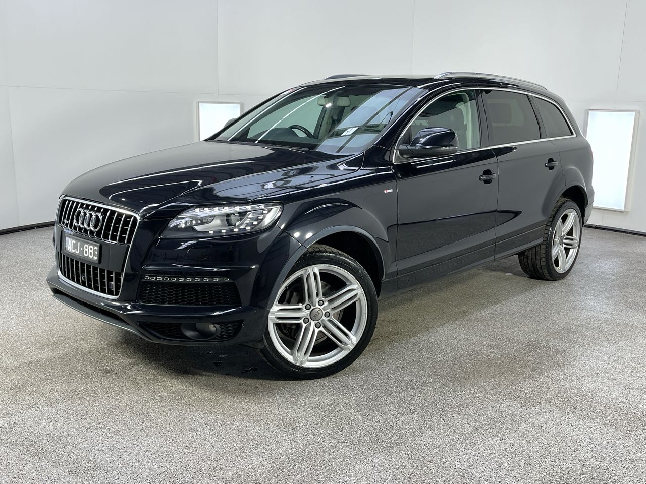 2014 Audi Q7 3.0 TDI Quattro Turbo Diesel Automatic - 8 Speed 7 Seats Wagon