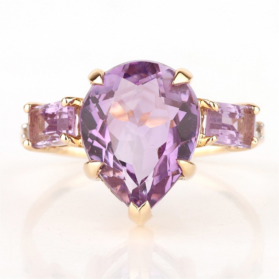 Yellow Gold Natural Amethyst & Diamond Ring with Valuation