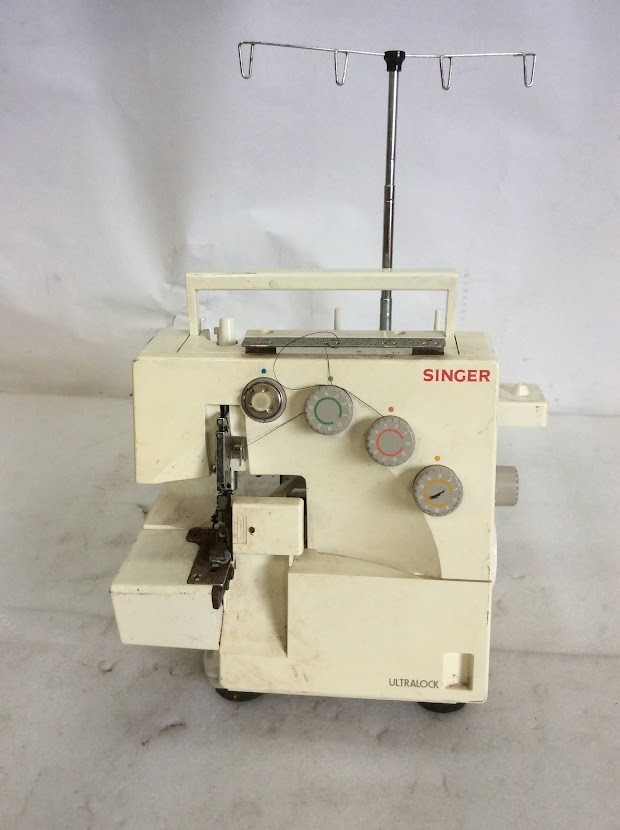 Singer Ultralock Sewing Machine
