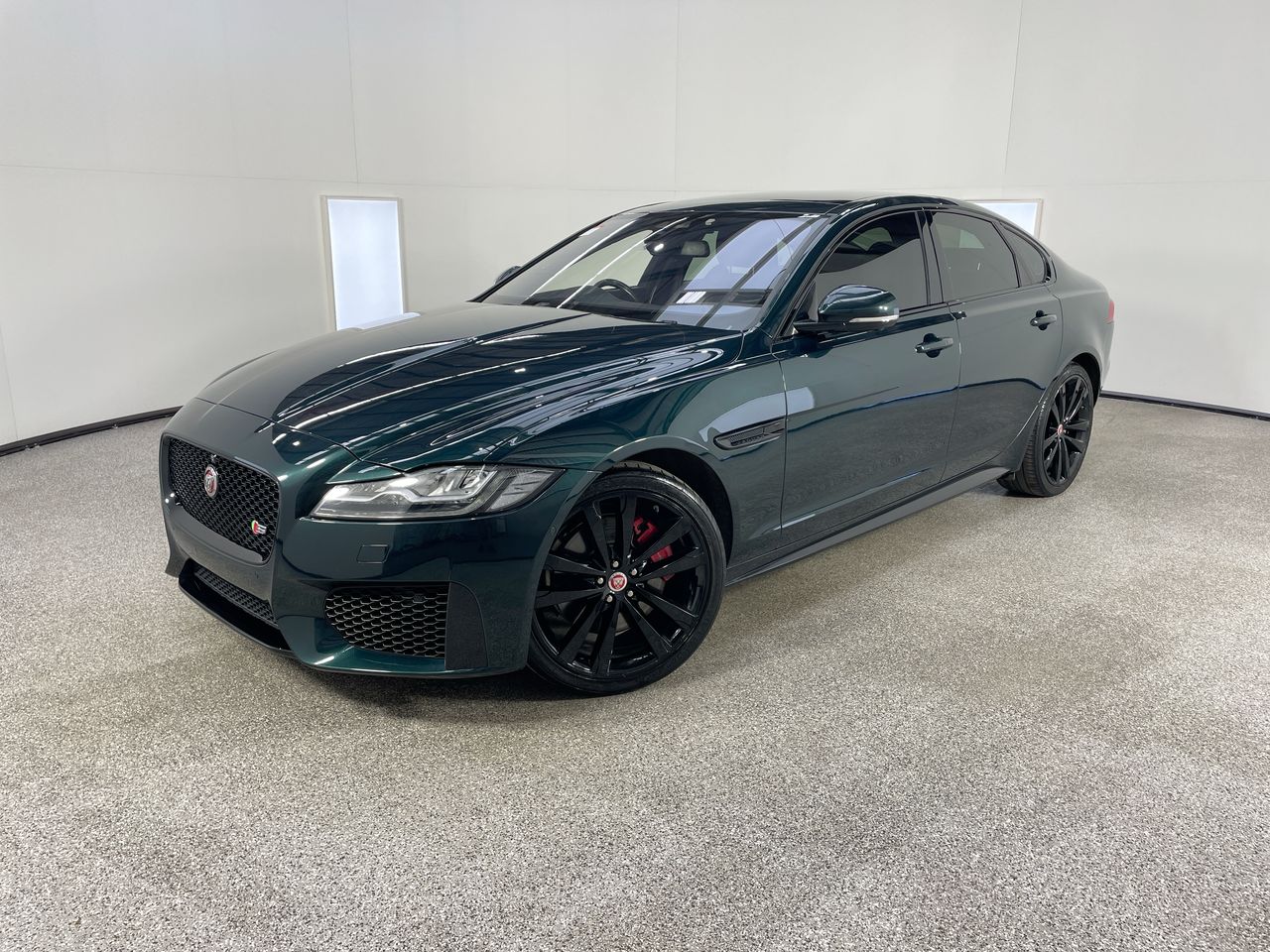 2016 Jaguar XF 35T S Automatic - 8 Speed Sedan