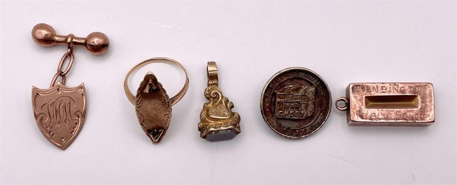 5 x AU Asstd School Ingot, War Badge, Ring and button in Gold, C:1917-
