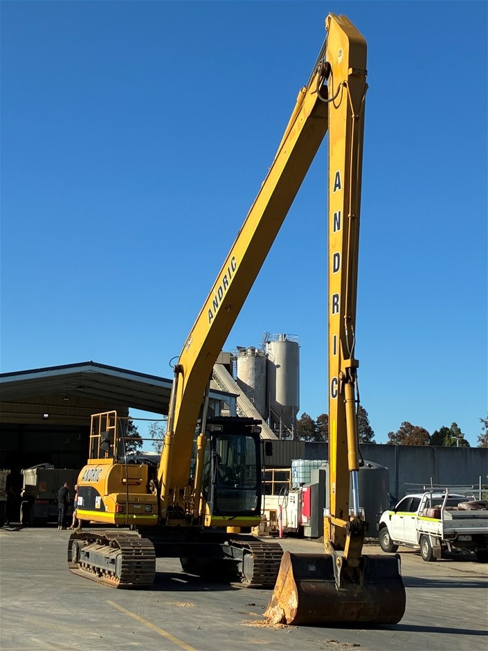 <p>CAT 320DL Hydraulic Excavator</p>