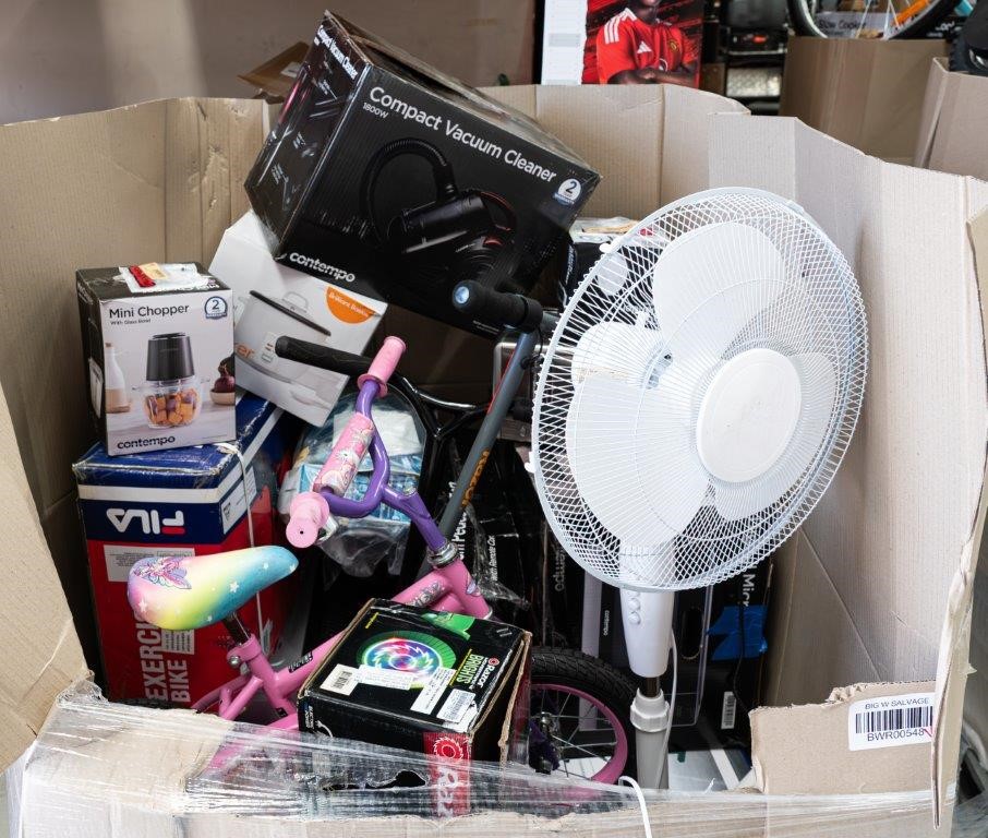 17 x Assorted Kitchen and Home Appliances, comprising: