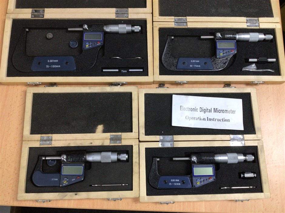 Range of Digital Micrometers x4