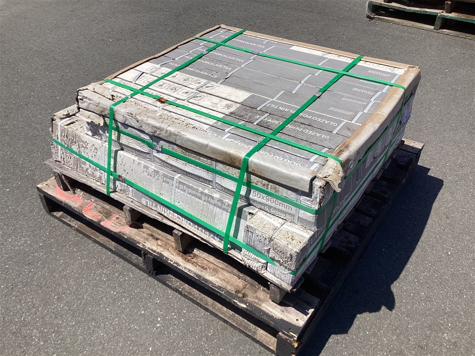 <p>Glazed Porcelain Tiles Part Pallet</p>