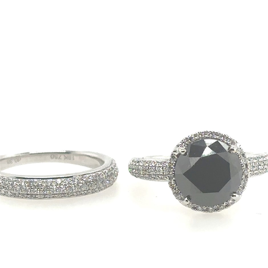 4.75ct Round Treated Black Dia. & Dia. 0.44ct Eighty Two Stones Round F-G/V