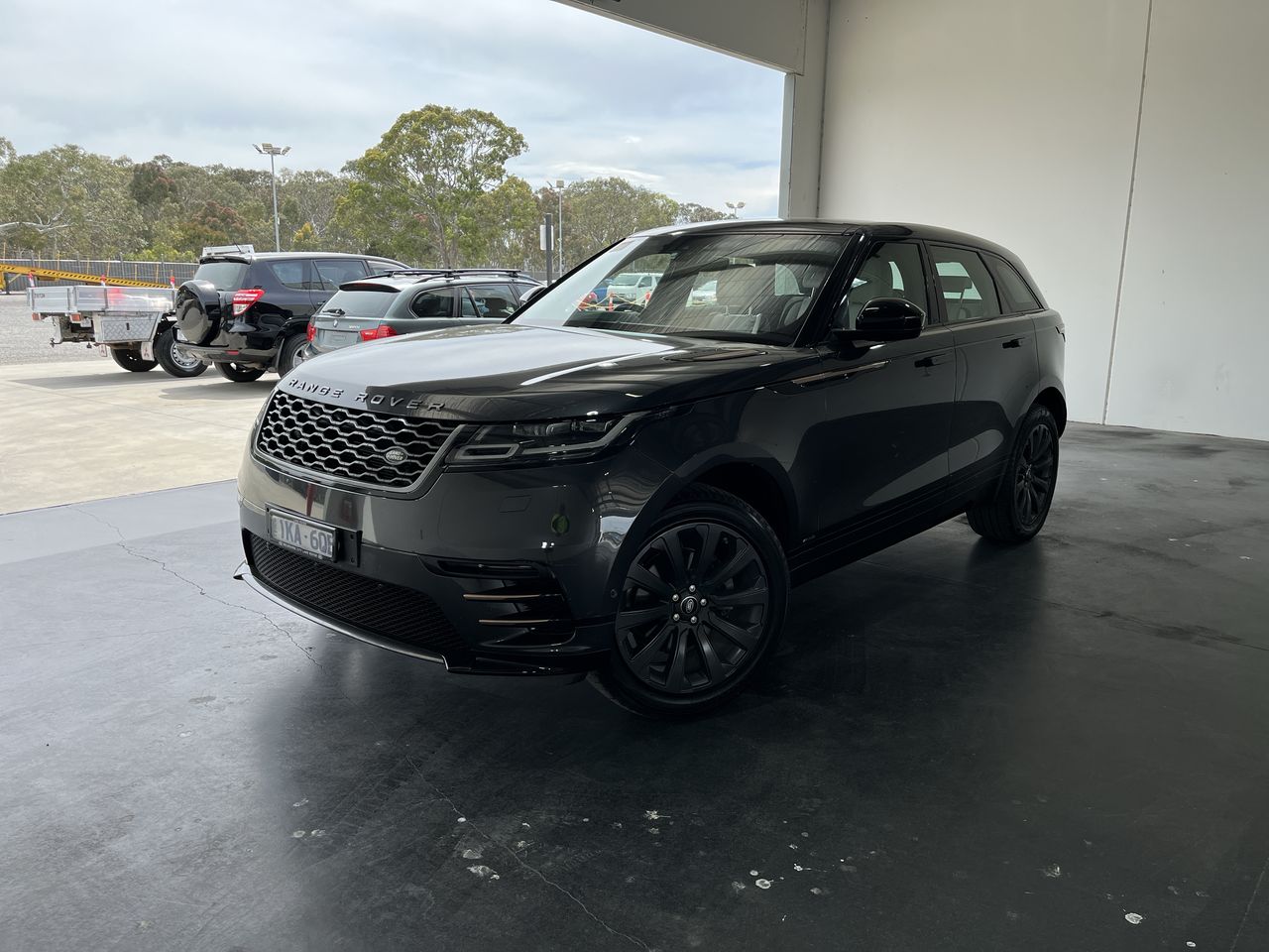 2017 Land Rover Range Rover Velar D240 R-DYNAMIC SE T/D Auto 8 Speed Wagon