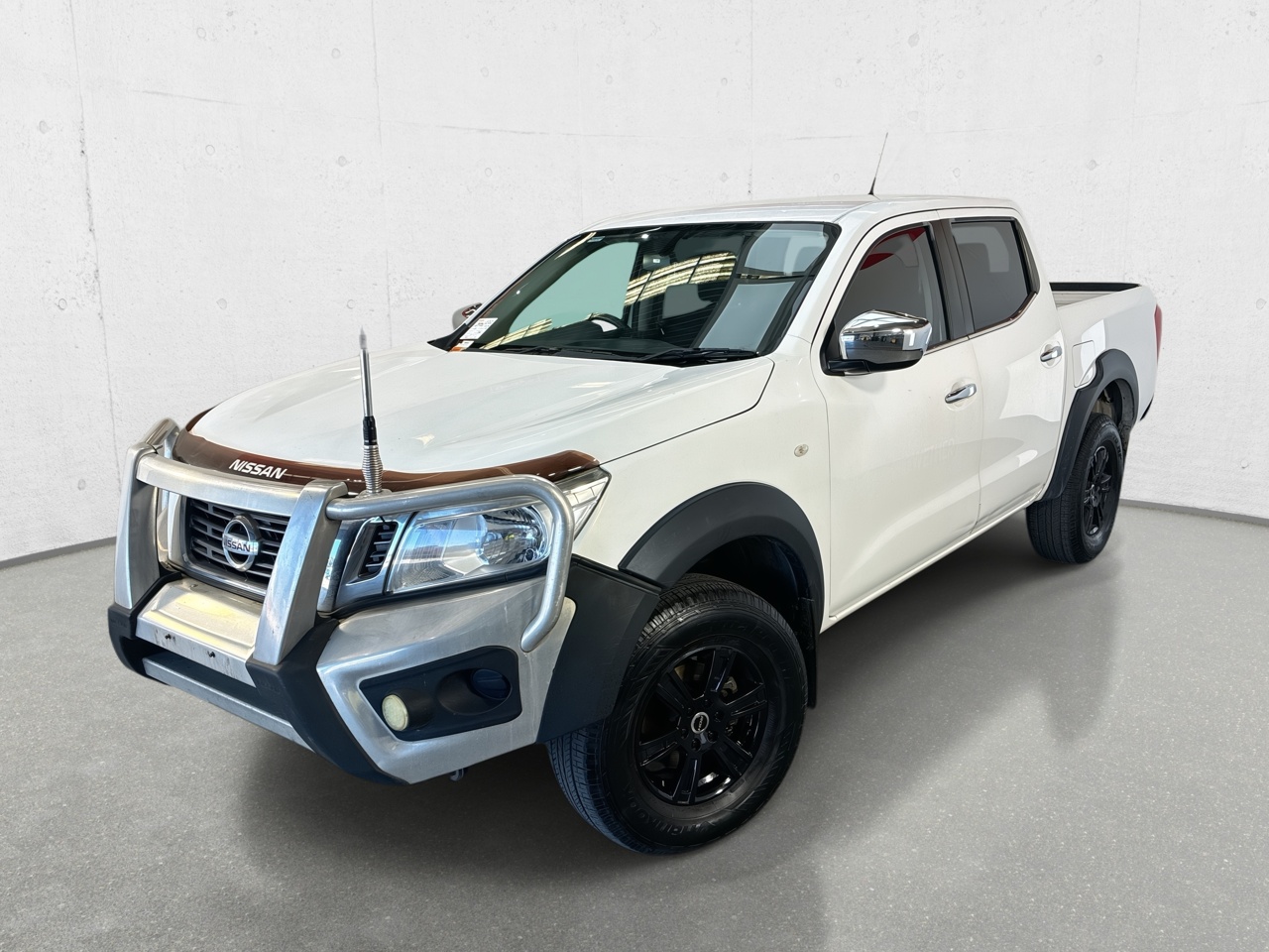 2015 Nissan Navara 4X4 RX NP300 Turbo Diesel Automatic Dual Cab Auction ...