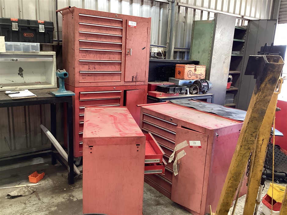 <p>Tool Cabinets x 5</p>