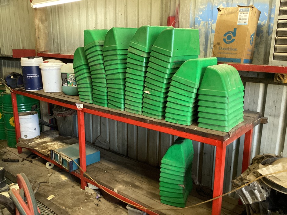 <p>Custom Workbench And Contents</p>