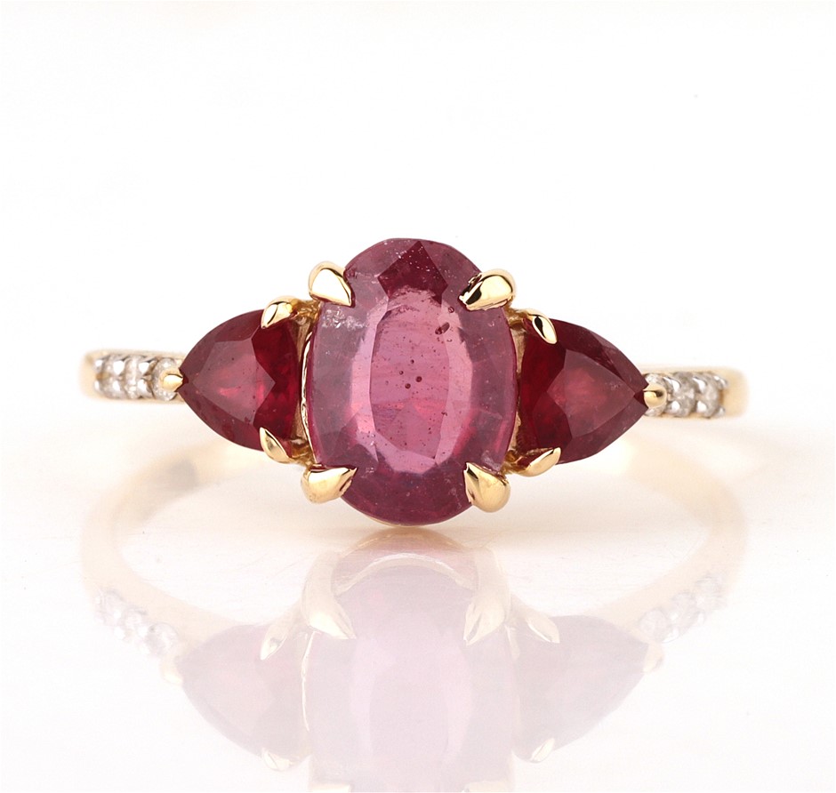 Yellow Gold Natural London Blue Topaz & Diamond Ring with Valuation