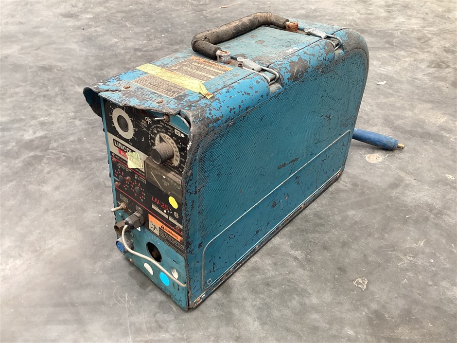 <p>Lincoln Electric LN25 Wire feeder</p>