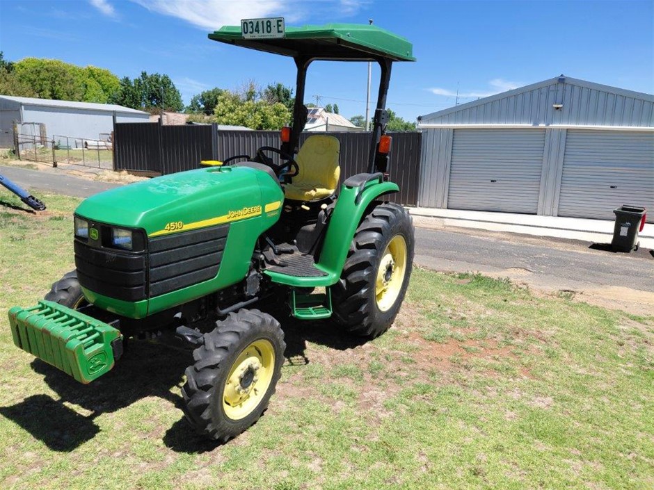 John Deere 4510 Utility Tractor