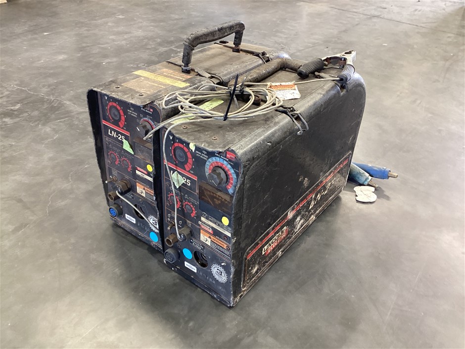 <p>Lincoln Electric LN-25 Wire Feeders x2</p>