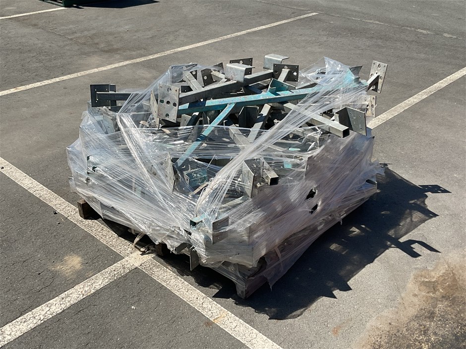 <p>Scaffolding Arms</p>