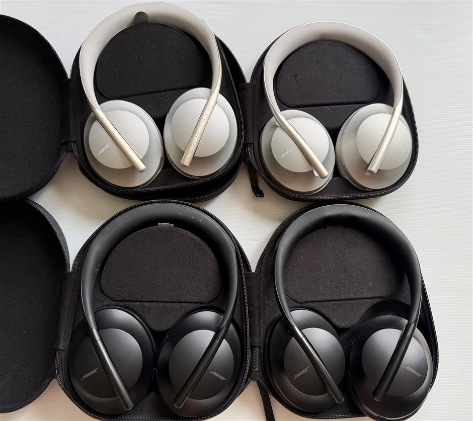 Bose 700 Noise Cancelling Wireless Headphones Black/Silver (Lot of 4)