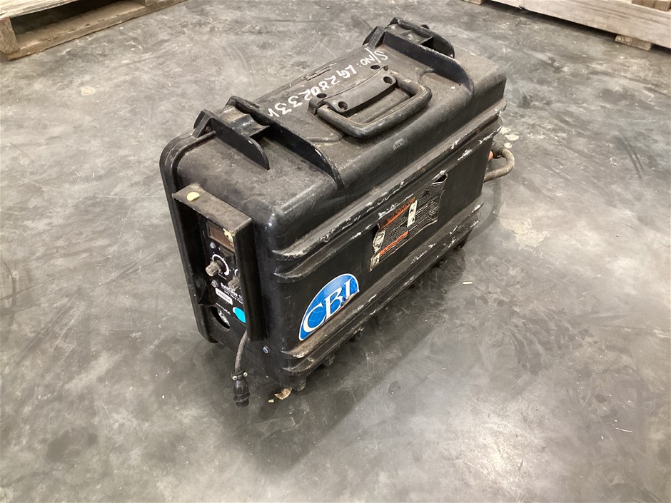 <p>Miller Suitcase 12RC Wire Feeder</p>