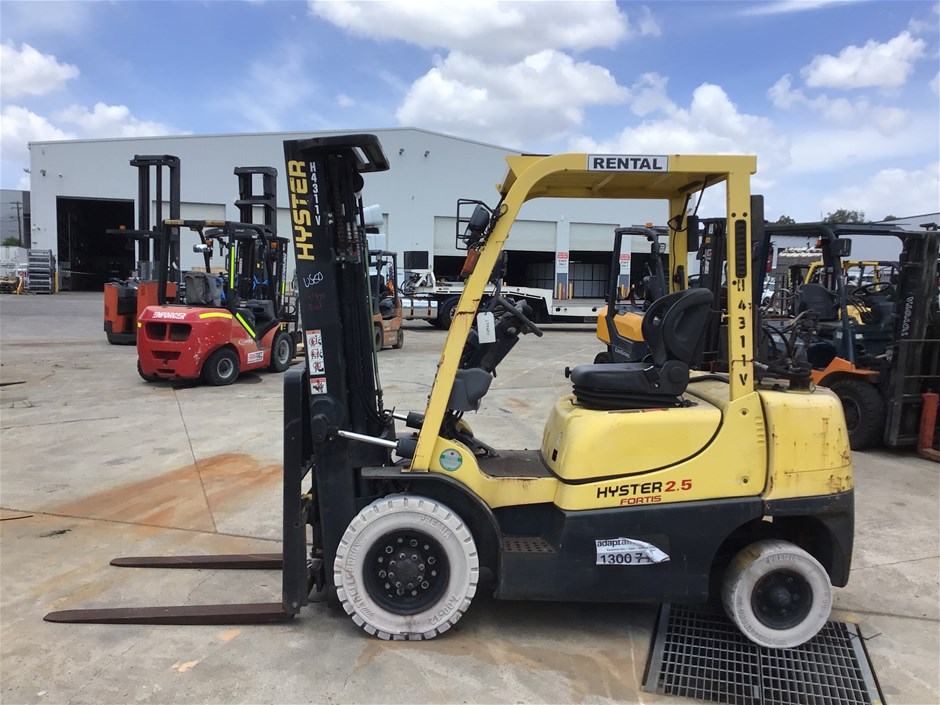 <p>Hyster  H2,5TX-EL Counterbalance Forklift</p>