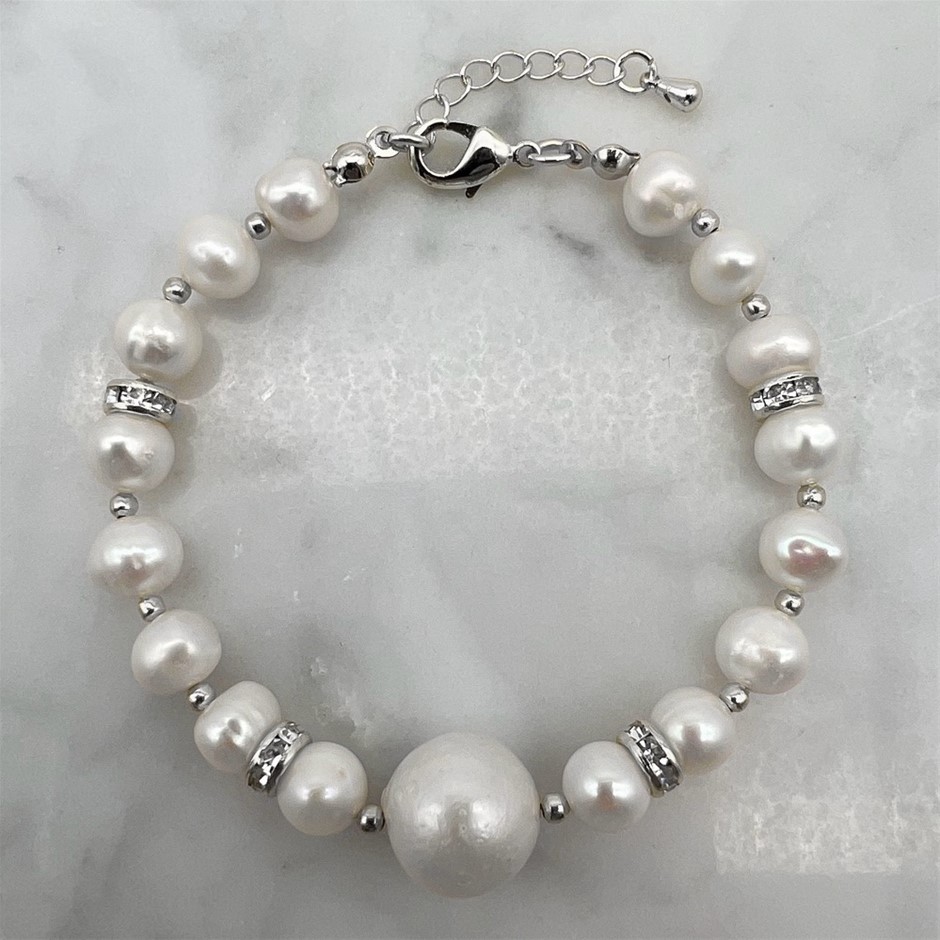 Large Central 13mm White Pearl & Rhinestone Platinum Plated Bracelet.