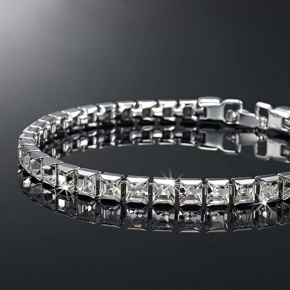 Tennis Bracelet Featuring 34 Crystals by Swarovski