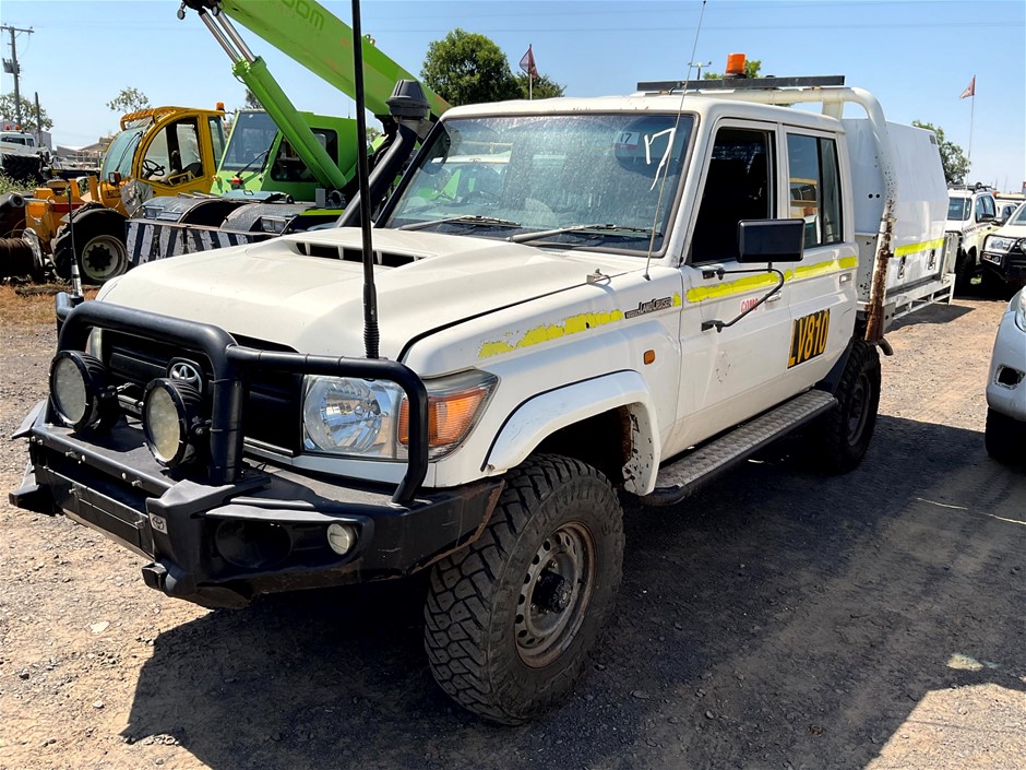 2018 Toyota Landcruiser 4 x 4 Manual V8 Turbo Diesel Dual Cab Ute