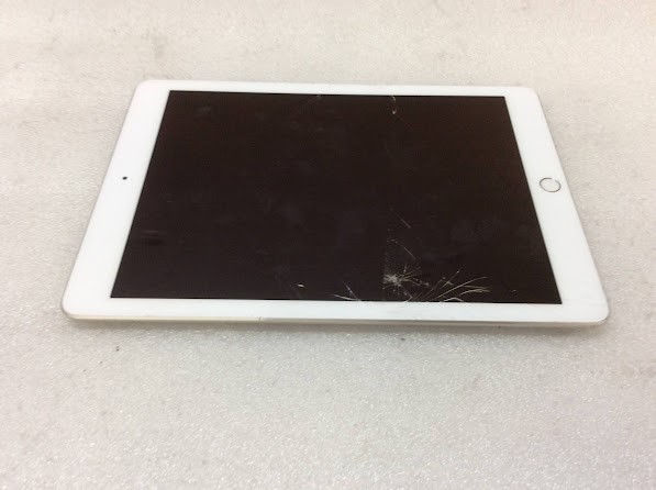 Apple iPad 6 (A1893) Tablet 32GB